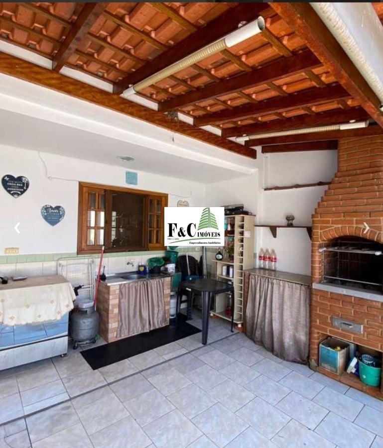 Casa à venda com 3 quartos, 127m² - Foto 1