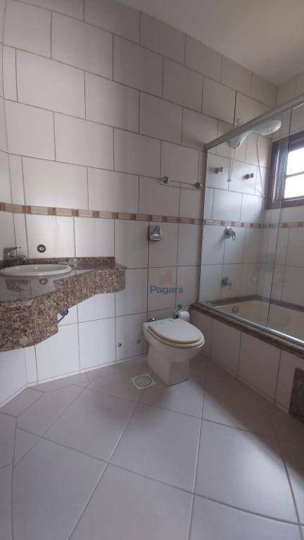 Casa à venda com 4 quartos, 192m² - Foto 29