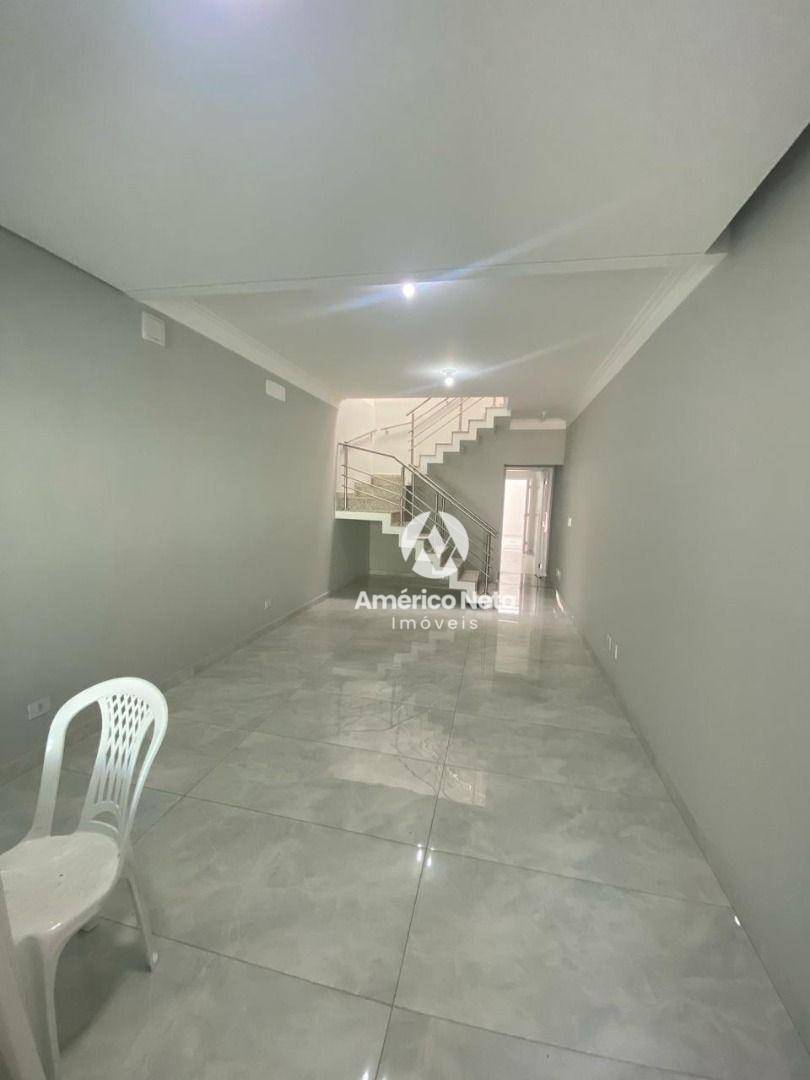 Sobrado à venda com 3 quartos, 175m² - Foto 3