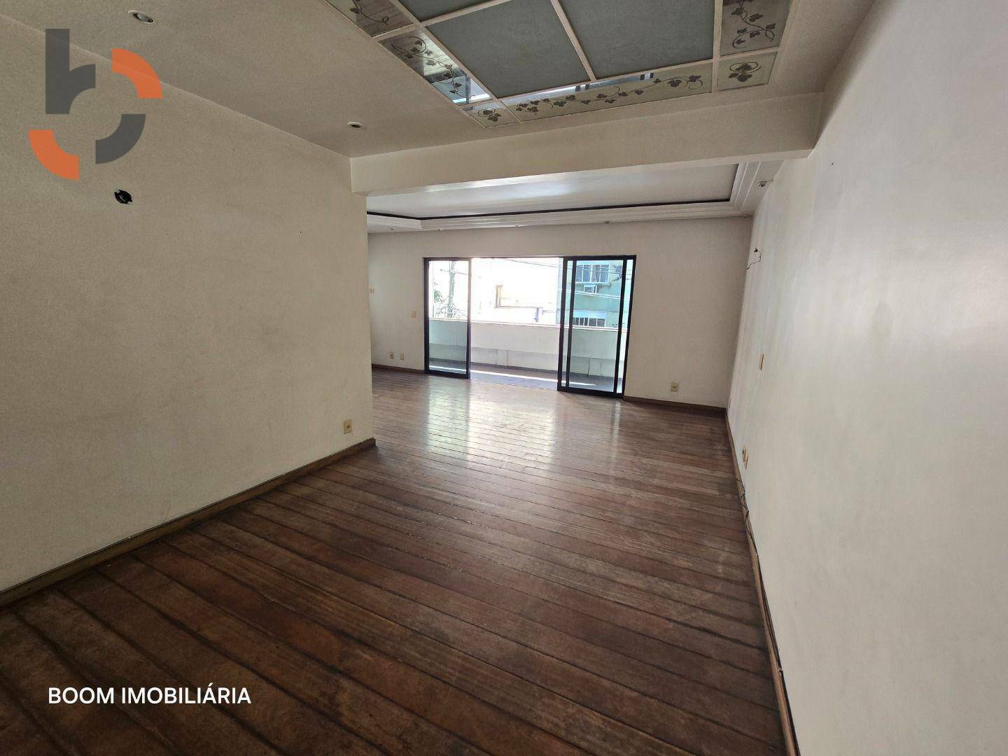 Apartamento à venda com 3 quartos, 220m² - Foto 19