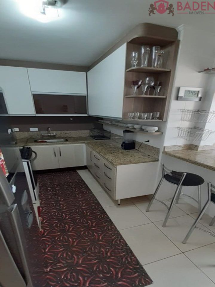 Apartamento à venda com 3 quartos, 140m² - Foto 22