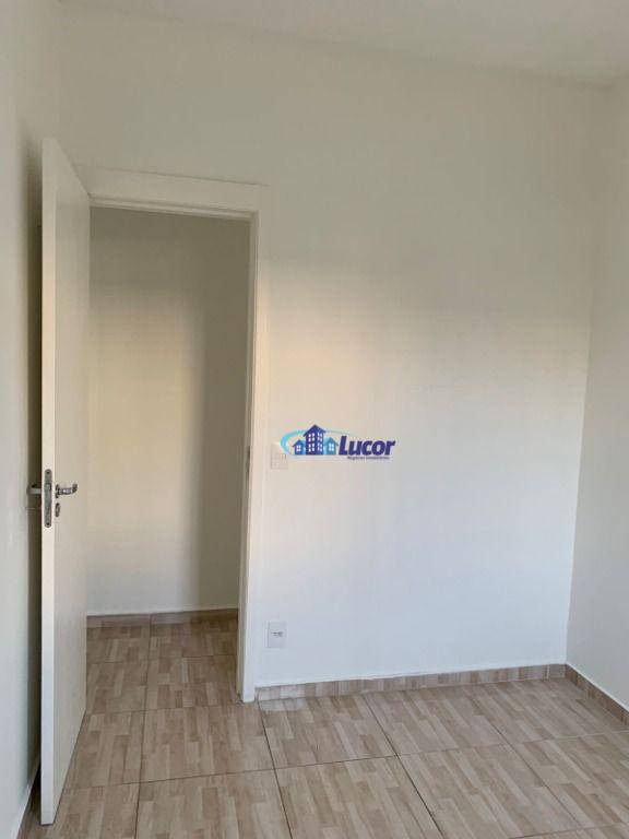 Apartamento à venda com 2 quartos, 46m² - Foto 4