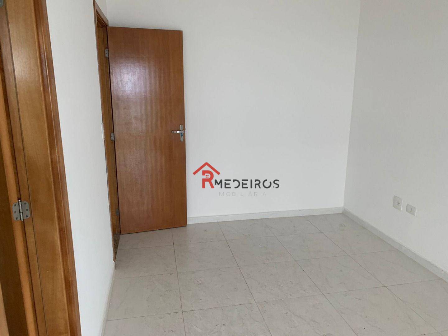 Apartamento à venda com 3 quartos, 206m² - Foto 14