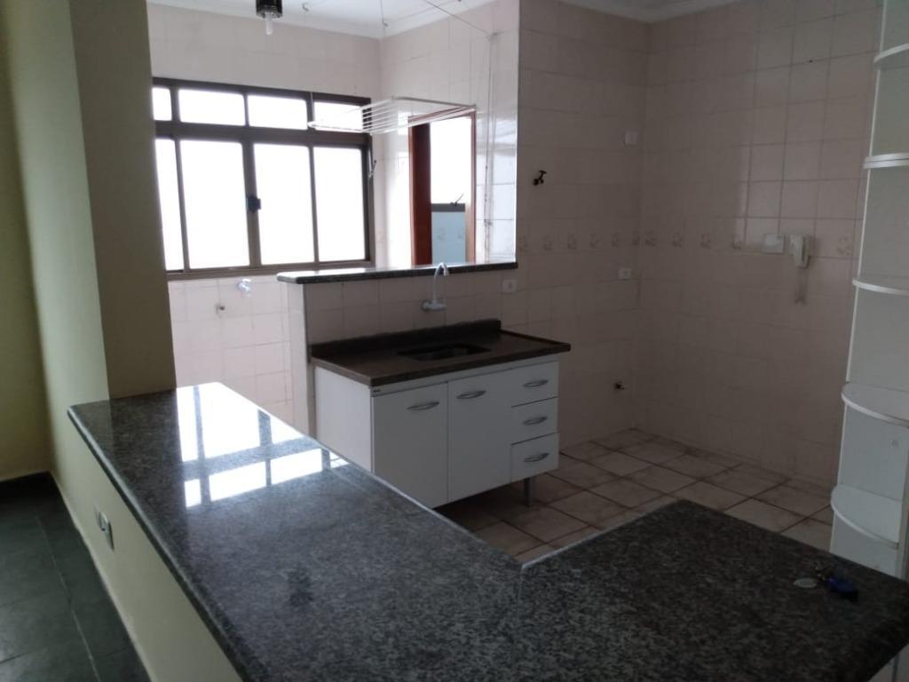 Apartamento à venda com 2 quartos, 70m² - Foto 6