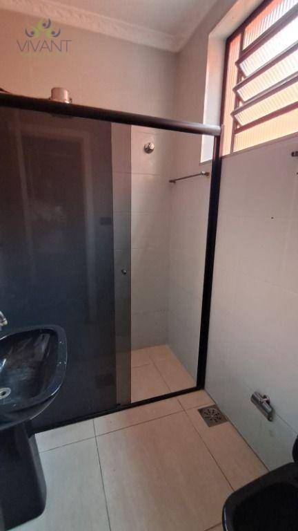 Casa para alugar com 4 quartos, 280m² - Foto 7