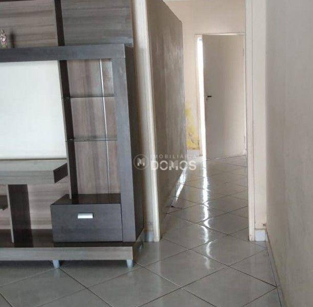 Casa à venda com 4 quartos, 107m² - Foto 4