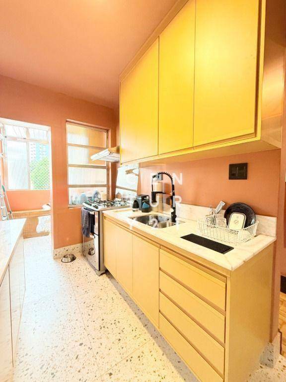 Apartamento à venda com 2 quartos, 77m² - Foto 18