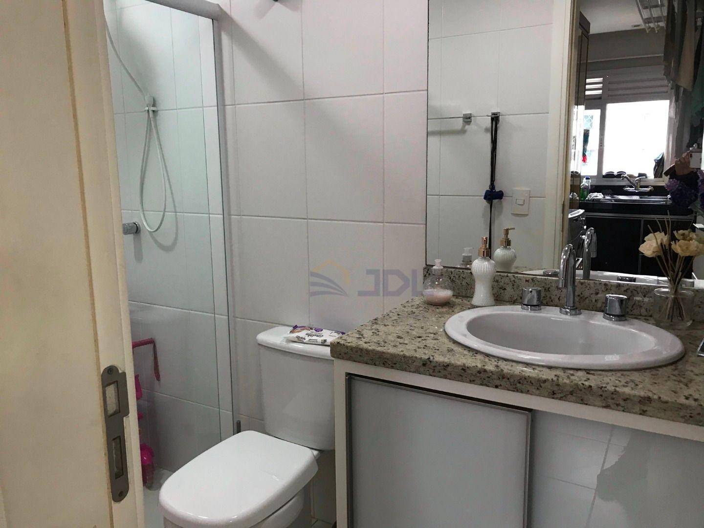 Apartamento à venda com 3 quartos, 140m² - Foto 7