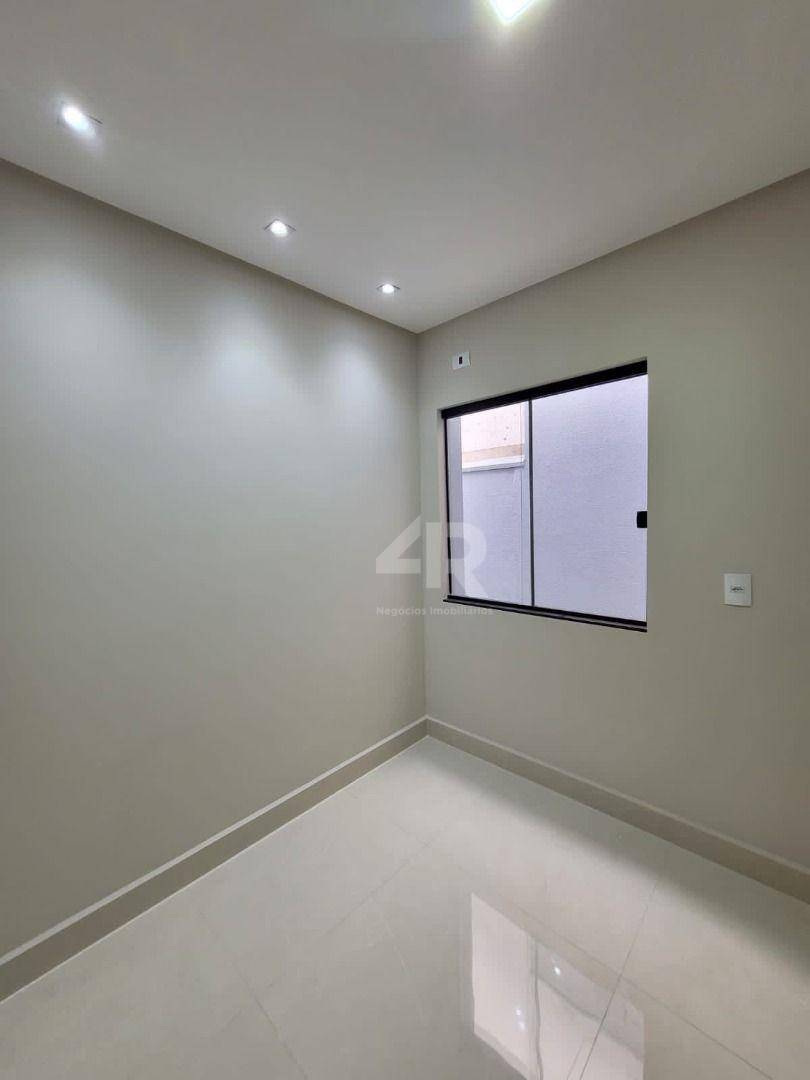 Casa à venda com 3 quartos, 60m² - Foto 5