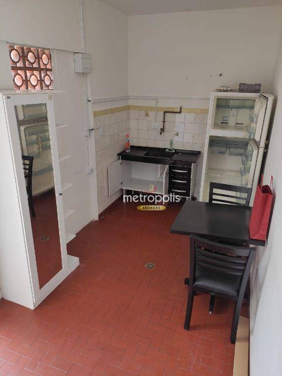 Casa para alugar com 1 quarto, 50m² - Foto 1