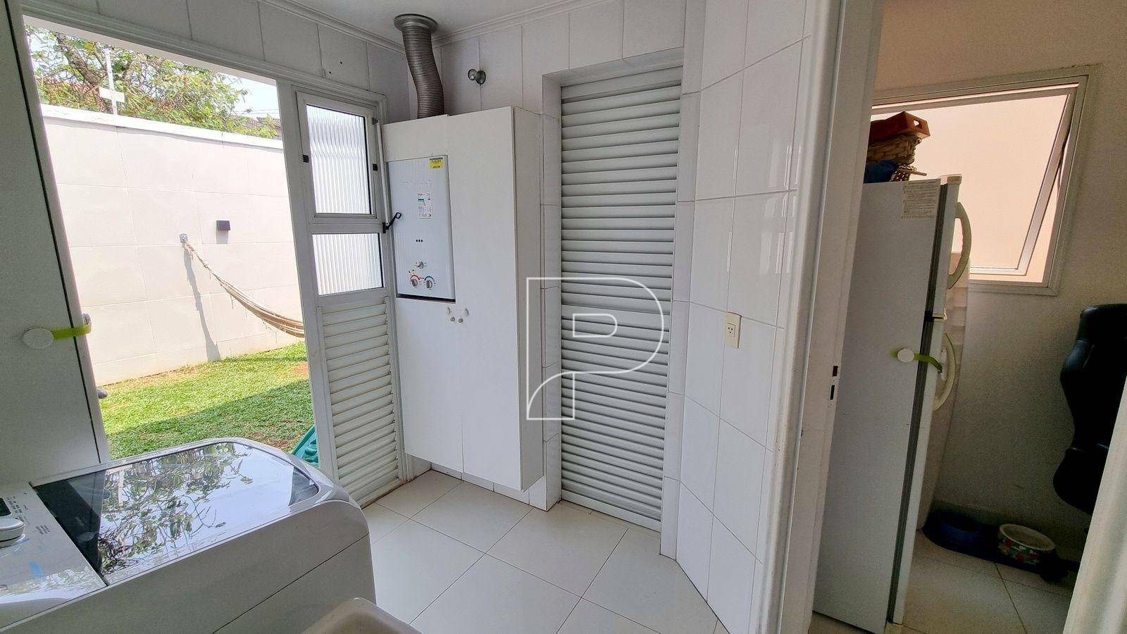 Casa de Condomínio à venda com 4 quartos, 236m² - Foto 17