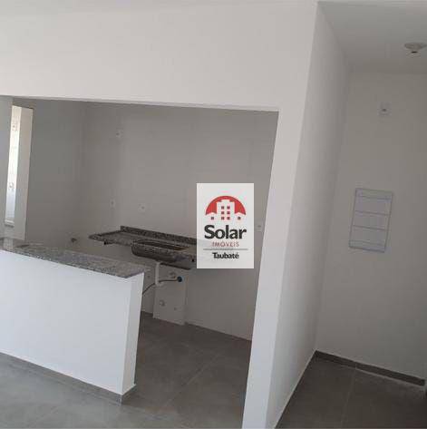 Apartamento à venda com 2 quartos, 75m² - Foto 2