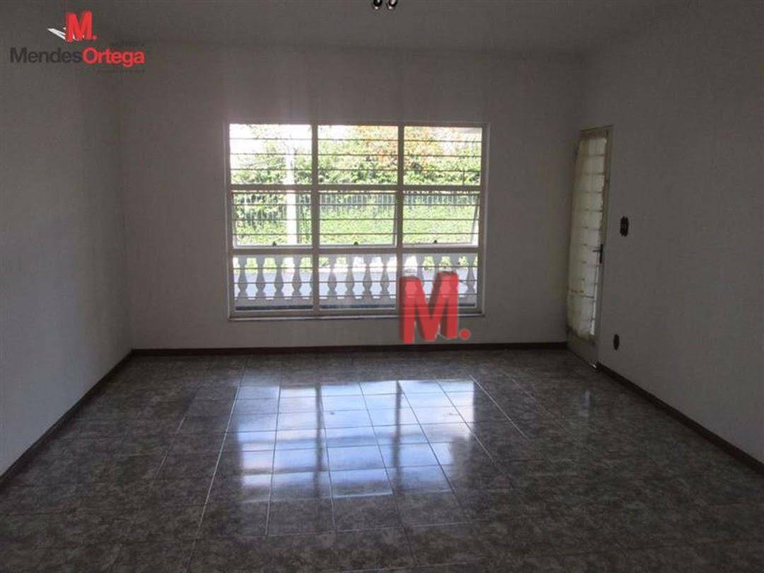 Casa à venda com 3 quartos, 250m² - Foto 6