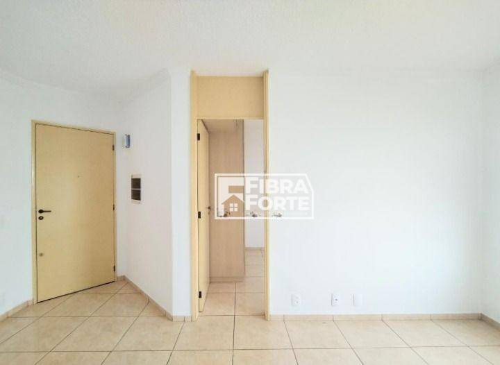 Apartamento à venda com 2 quartos, 44m² - Foto 4