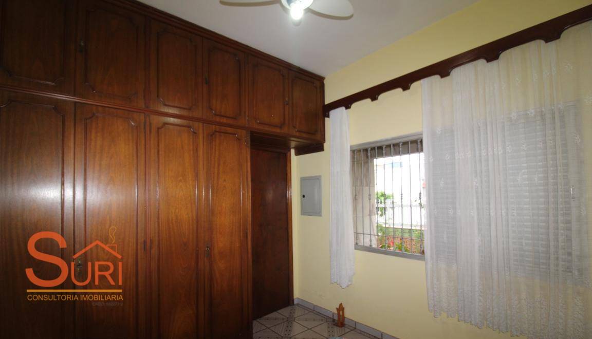 Casa à venda com 2 quartos, 440m² - Foto 13