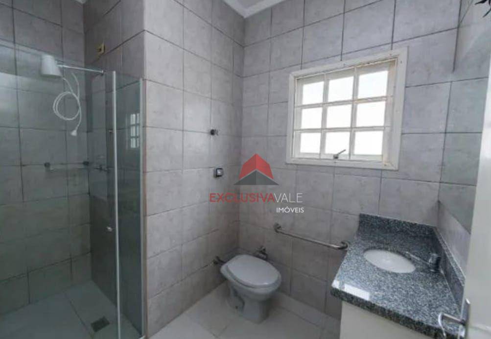 Casa à venda com 3 quartos, 300m² - Foto 8