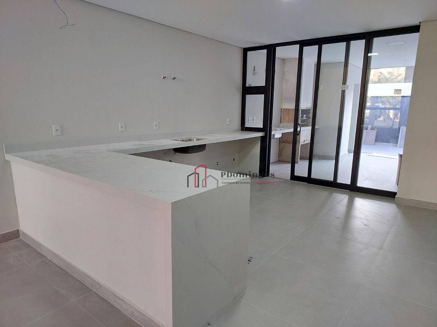 Casa de Condomínio à venda e aluguel com 3 quartos, 150m² - Foto 12