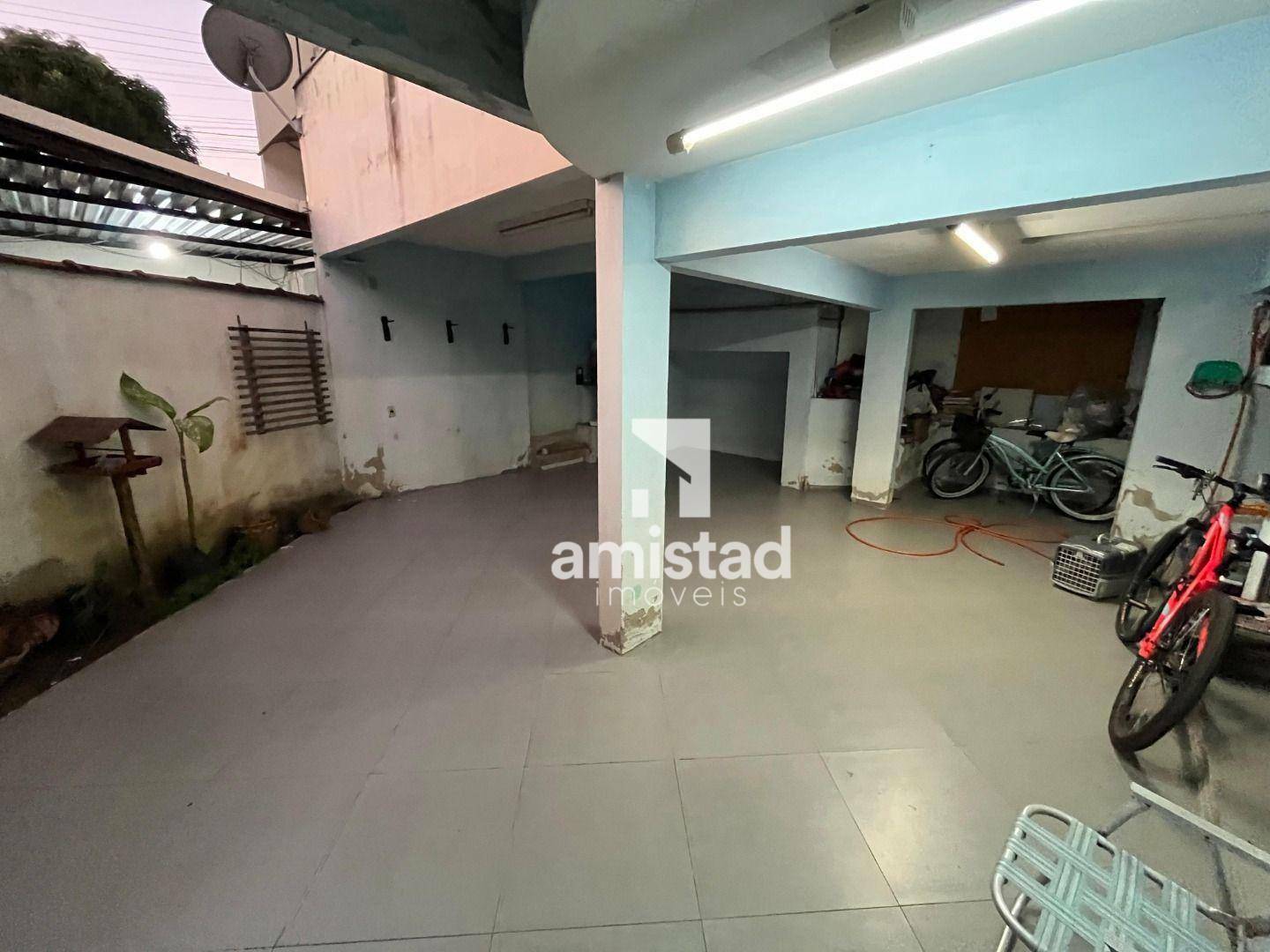 Casa à venda com 5 quartos, 235m² - Foto 20