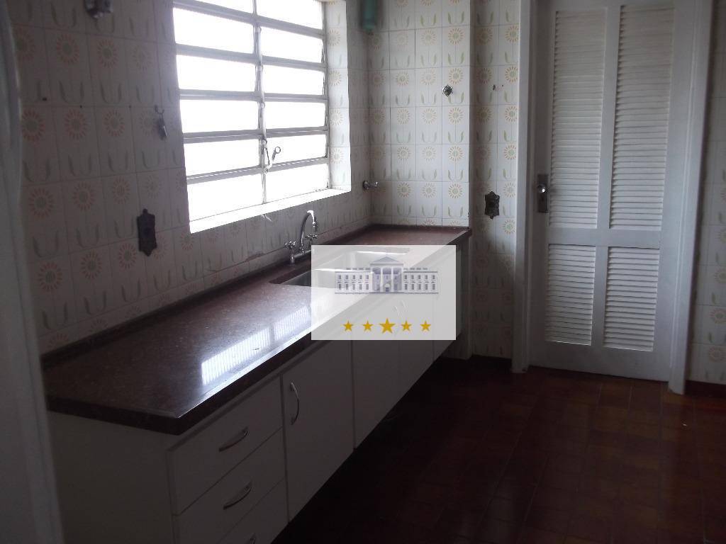 Apartamento à venda com 3 quartos, 238m² - Foto 7