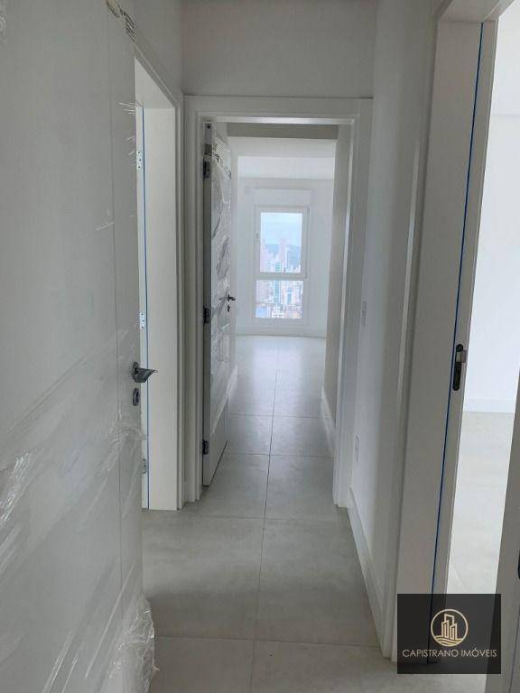 Apartamento à venda com 3 quartos, 137m² - Foto 10