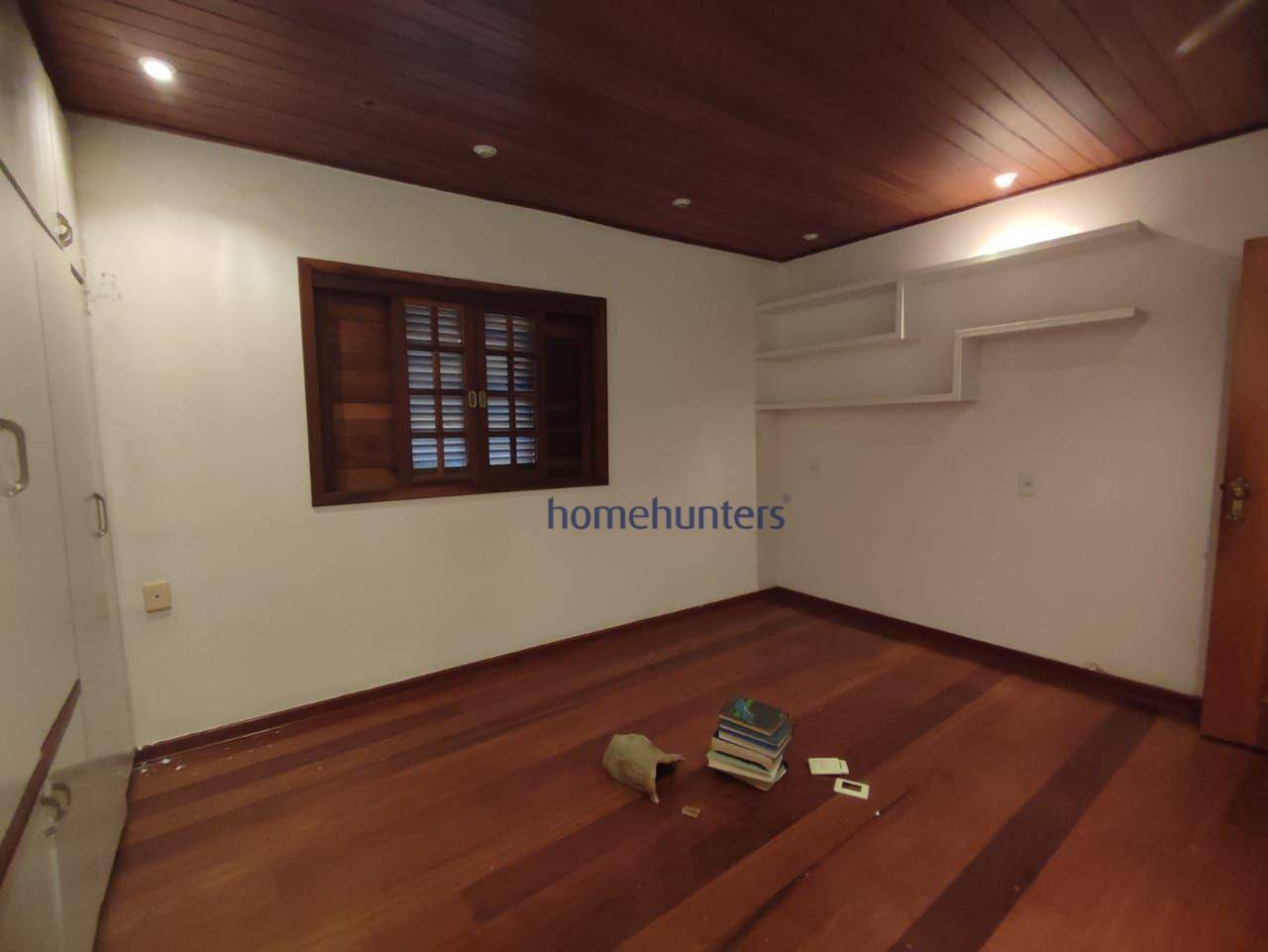 Casa à venda com 6 quartos, 550m² - Foto 20