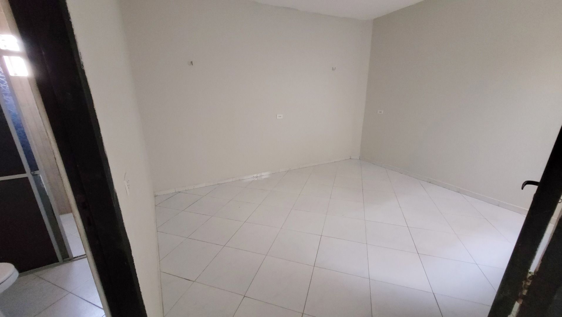 Casa para alugar com 4 quartos, 201m² - Foto 12