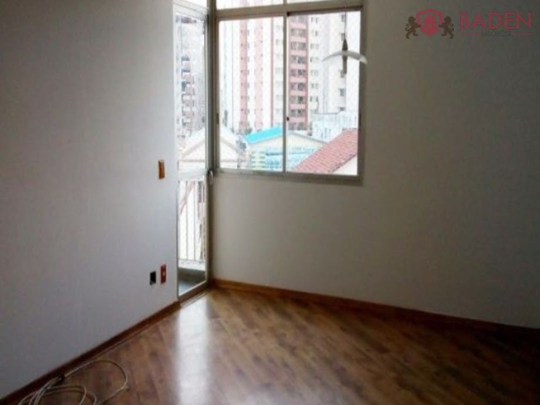 Apartamento à venda com 1 quarto, 57m² - Foto 1