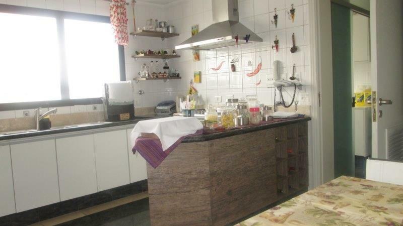 Apartamento à venda com 4 quartos, 247m² - Foto 1