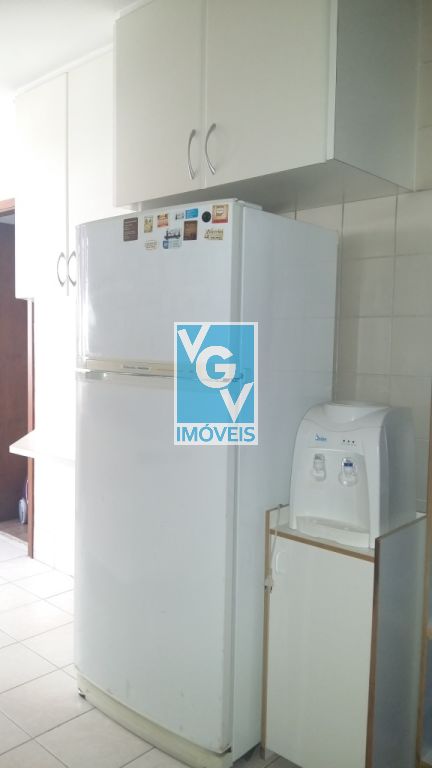 Apartamento para alugar com 2 quartos, 89m² - Foto 4