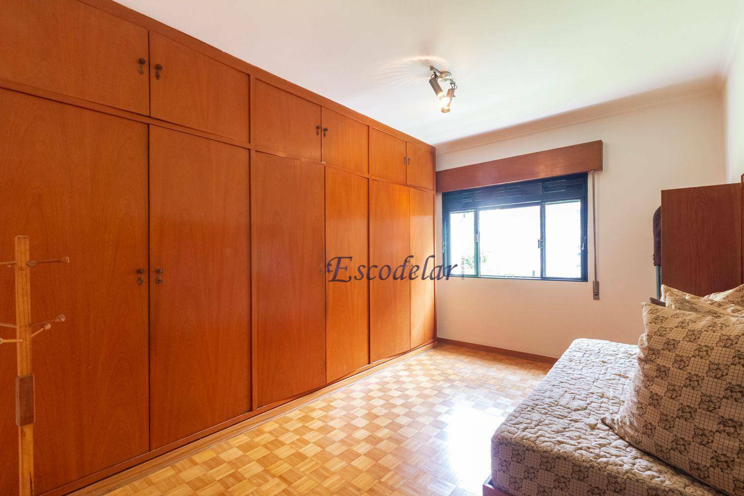 Apartamento à venda com 4 quartos, 220m² - Foto 14