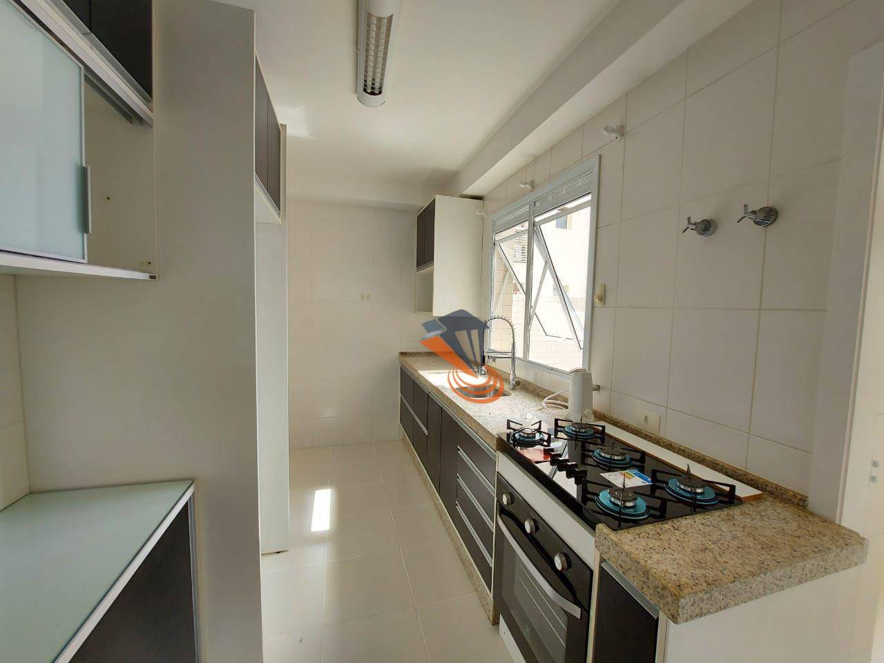 Apartamento à venda com 4 quartos, 137m² - Foto 8