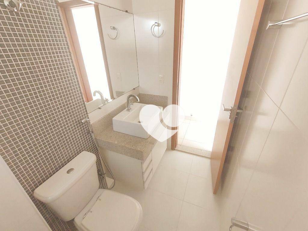 Apartamento à venda com 3 quartos, 135m² - Foto 17