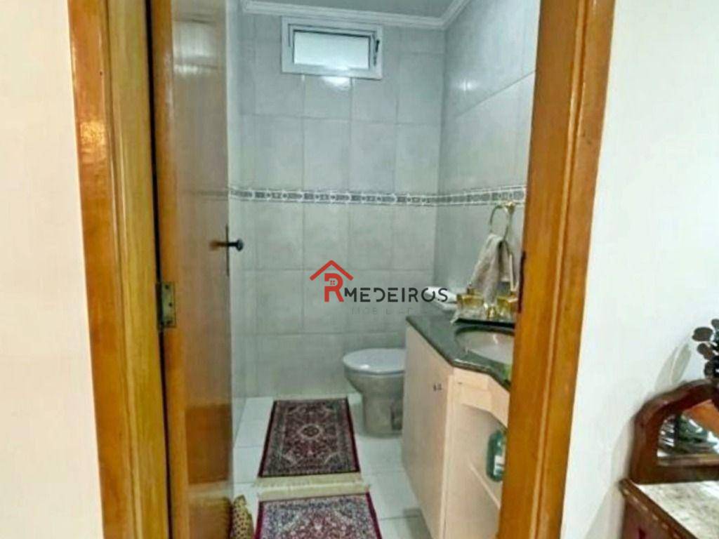 Apartamento à venda com 3 quartos, 176m² - Foto 19