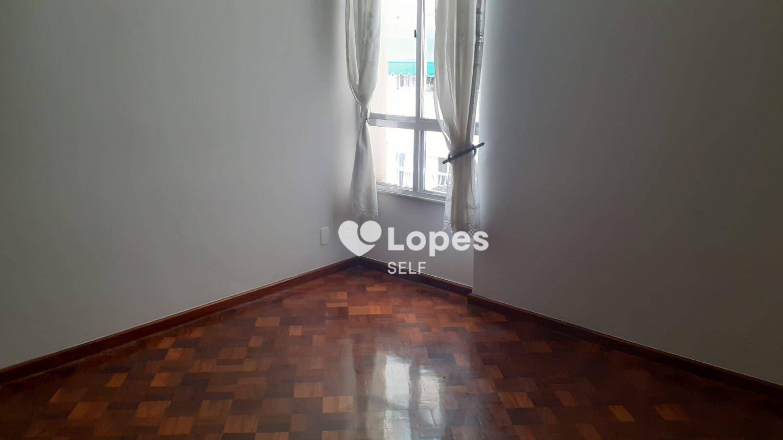 Apartamento à venda com 2 quartos, 90m² - Foto 2