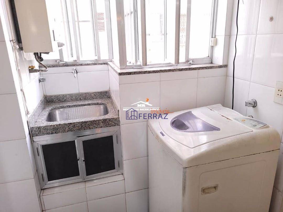 Apartamento à venda com 3 quartos, 196m² - Foto 13