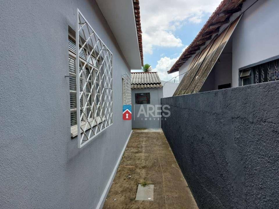 Casa para alugar com 1 quarto, 50m² - Foto 2