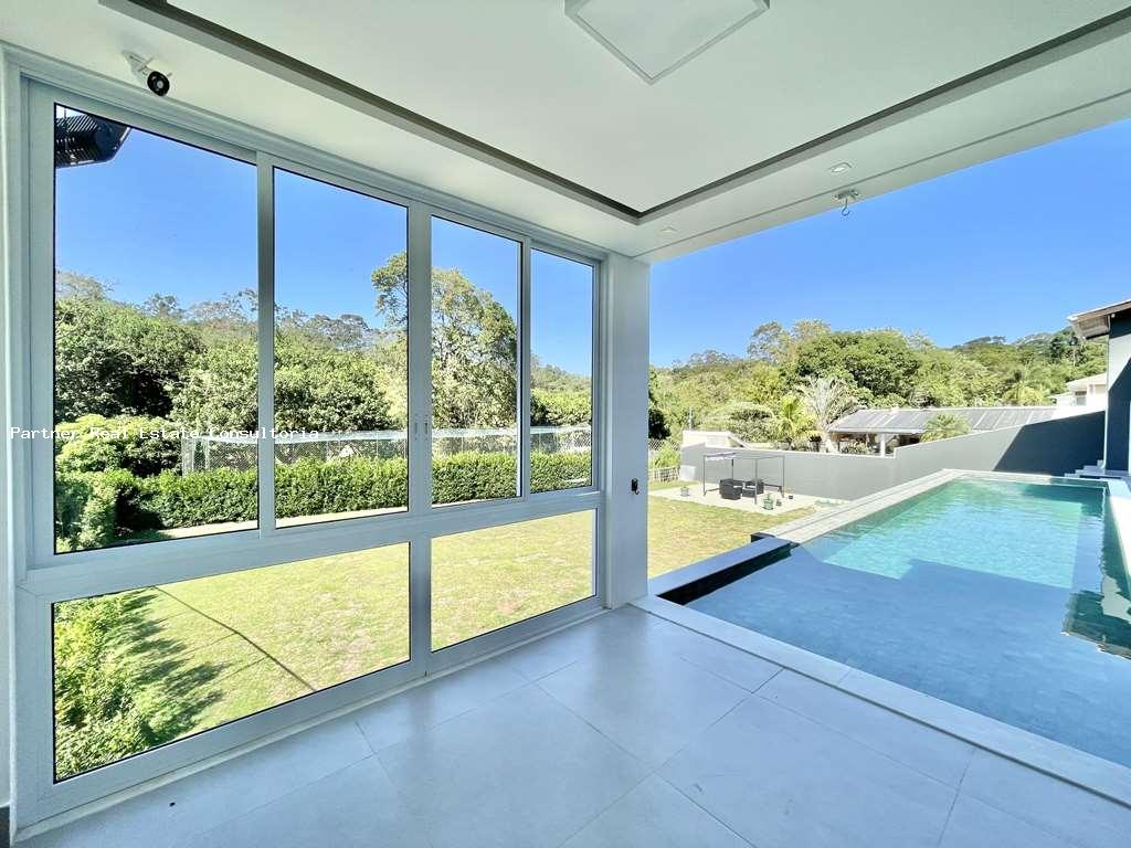 Casa à venda com 4 quartos, 1056m² - Foto 38
