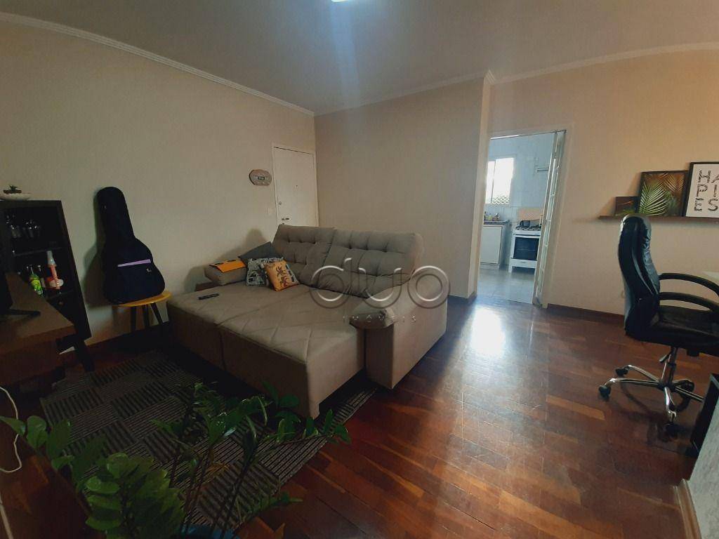 Apartamento à venda com 3 quartos, 110m² - Foto 1