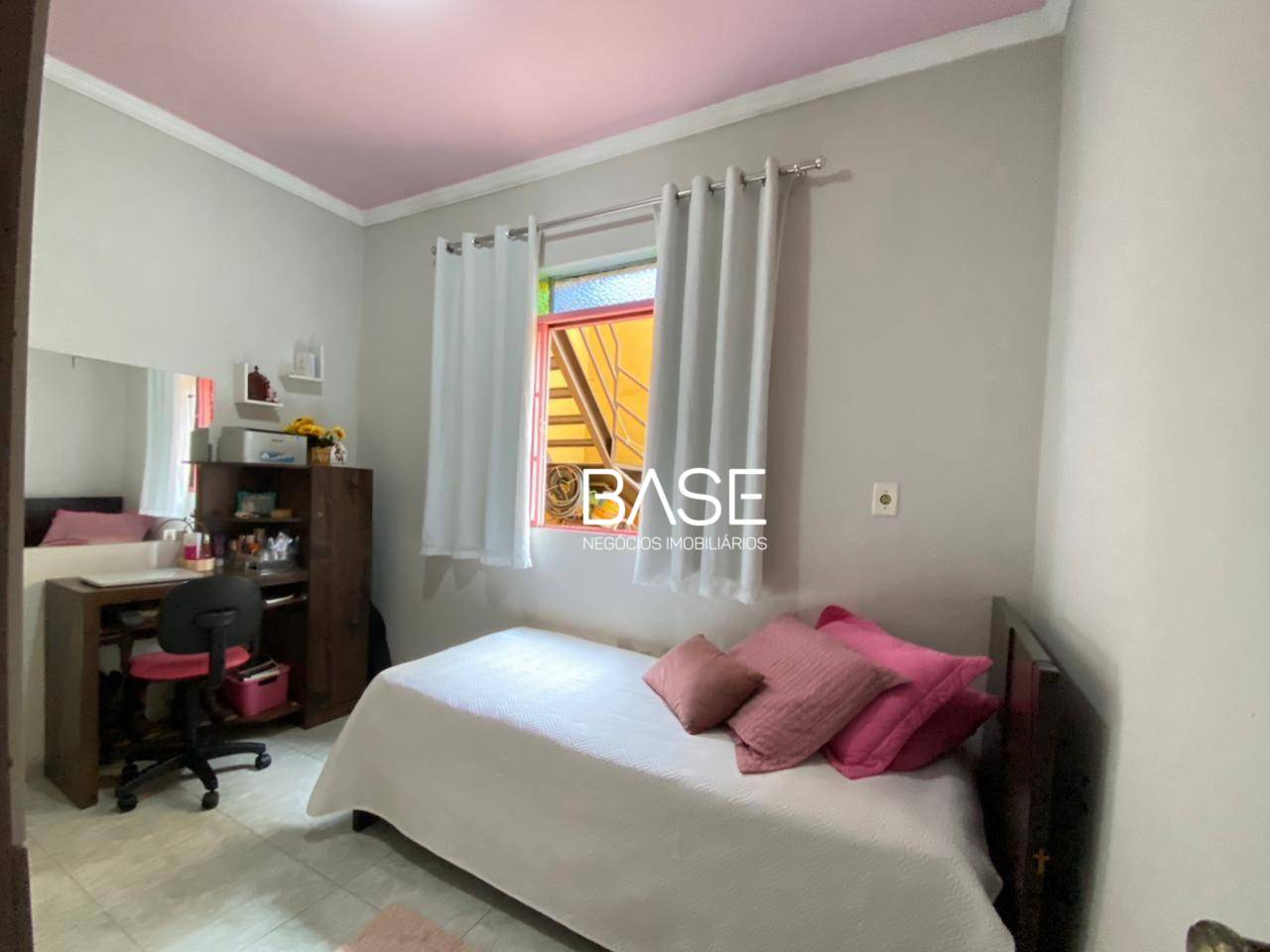 Casa, 3 quartos, 92 m² - Foto 3