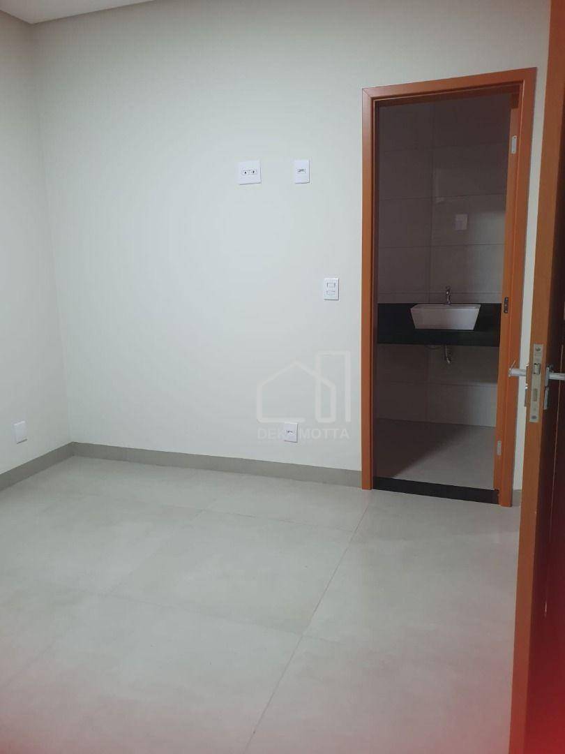 Casa à venda com 3 quartos, 165m² - Foto 18