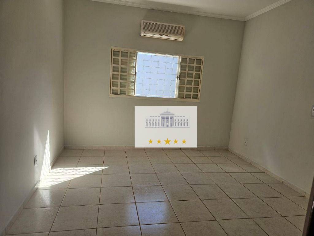 Casa à venda com 3 quartos, 210m² - Foto 7