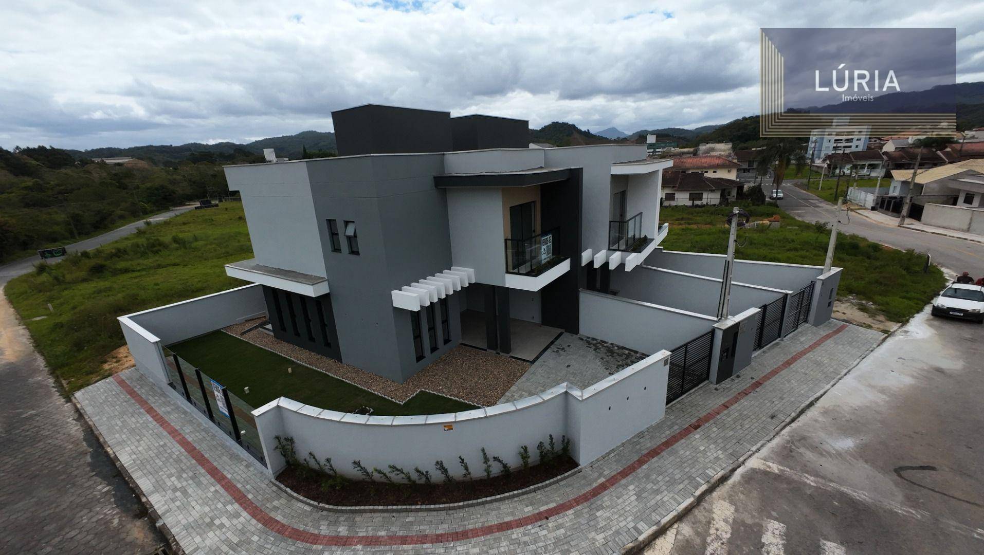 Sobrado, 3 quartos, 131 m² - Foto 1