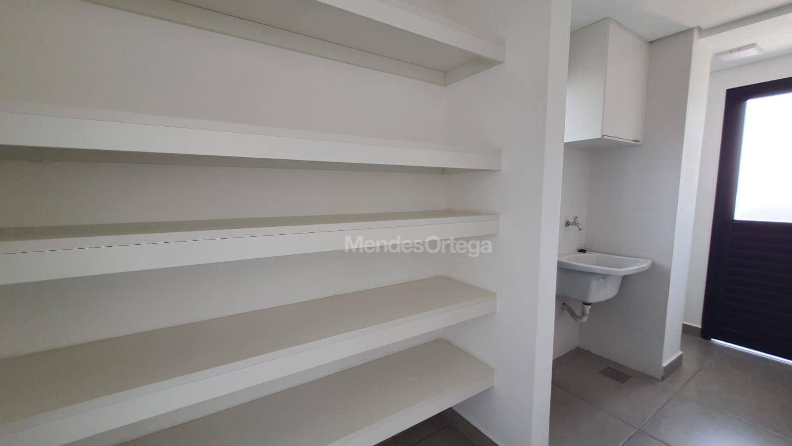 Apartamento para alugar com 3 quartos, 125m² - Foto 8