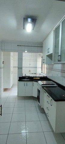 Apartamento à venda com 2 quartos, 68m² - Foto 4