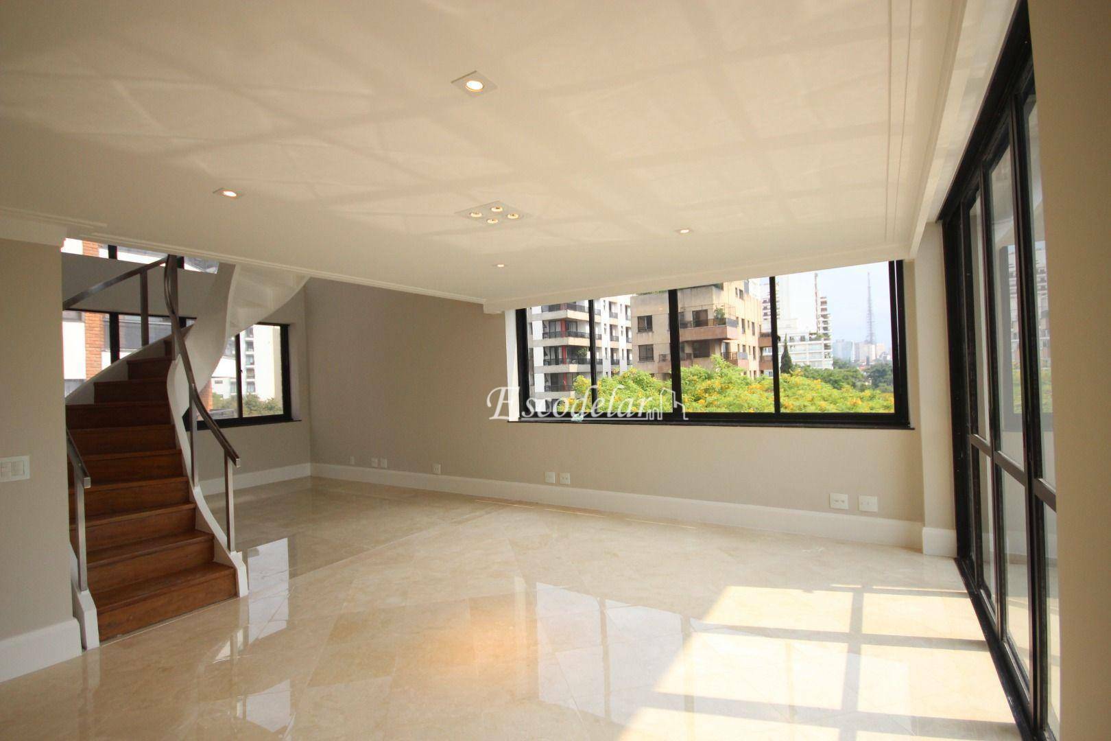 Apartamento à venda com 3 quartos, 285m² - Foto 3