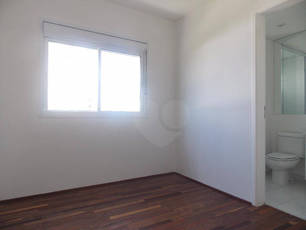 Apartamento para alugar com 3 quartos, 158m² - Foto 14