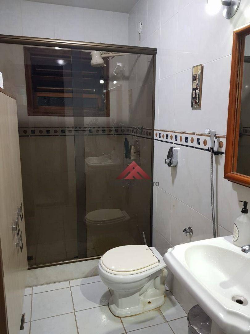 Casa de Condomínio à venda com 7 quartos, 410m² - Foto 33