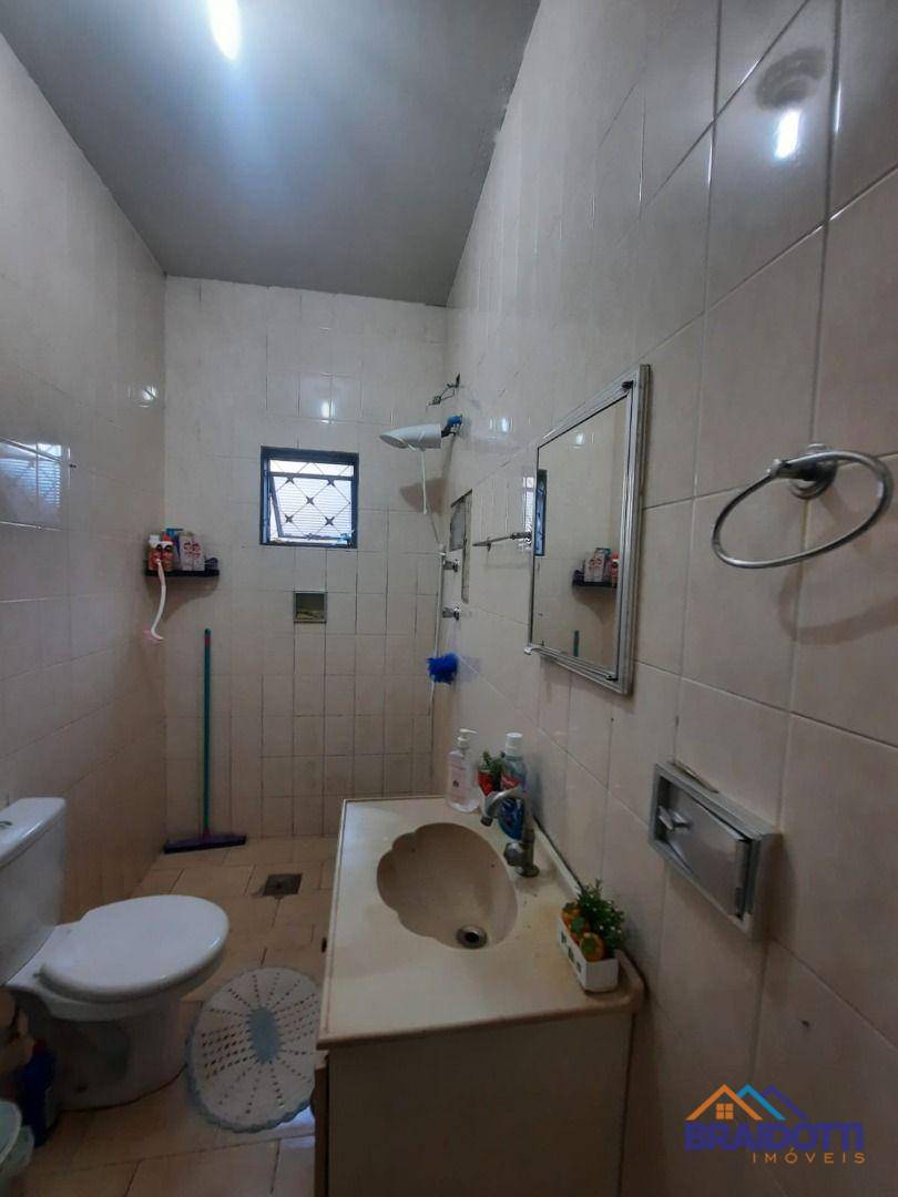 Casa à venda com 6 quartos, 300m² - Foto 32