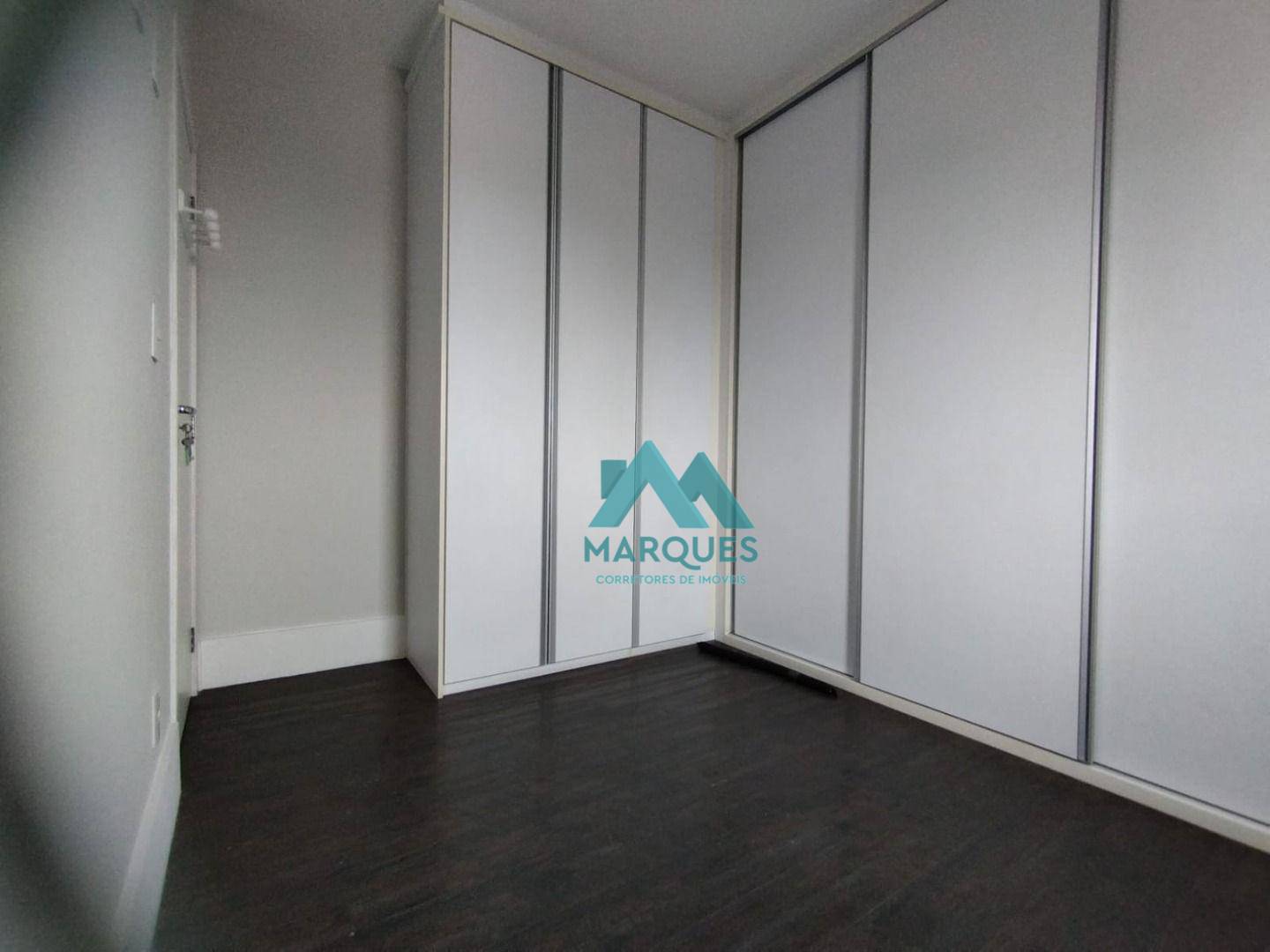 Apartamento à venda com 2 quartos, 71m² - Foto 2