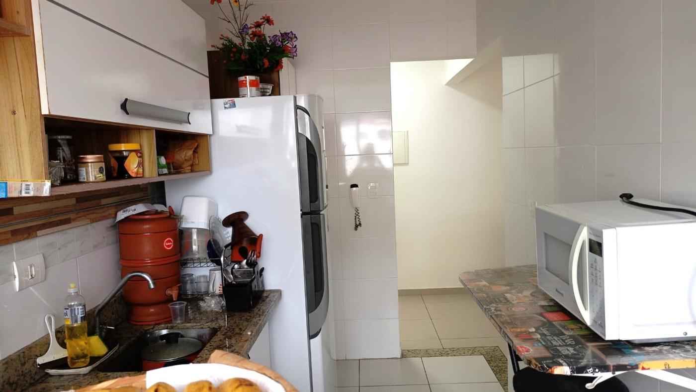 Apartamento à venda com 2 quartos, 75m² - Foto 13